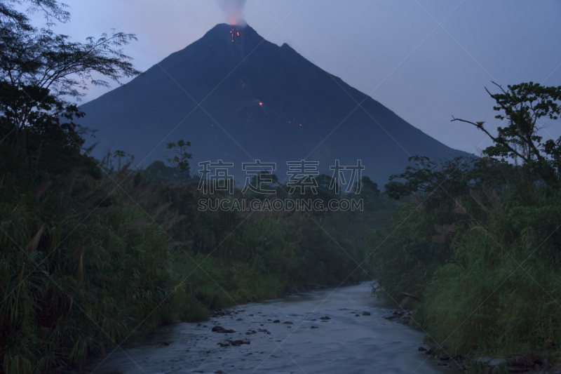 阿雷纳火山,火山,哥斯达黎加,水,夜晚,烟,拉丁美洲,火焰,阿拉胡埃拉省