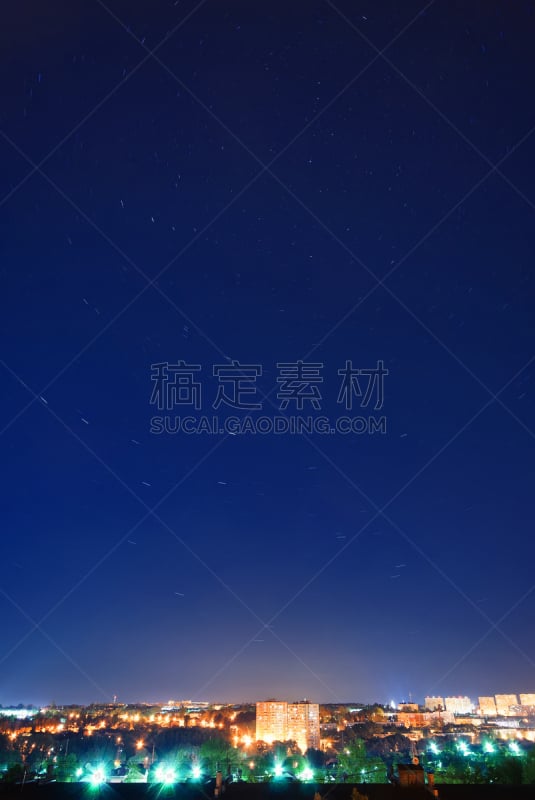 夜晚,都市风景,垂直画幅,天空,星系,夏天,街道,太空,圆形,冬季运动