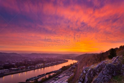 默兹河,红色,天空,水平画幅,高视角,云,无人,铁轨轨道,观测点,户外