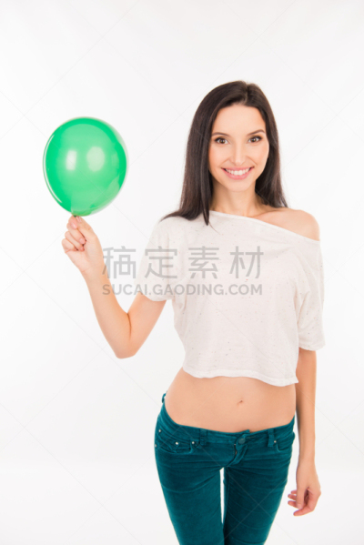 幸福,热气球,青年女人,绿色,垂直画幅,美,青少年,风,青春期,休闲活动