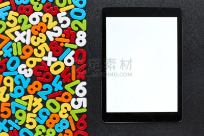 正上方视角,黑板,数学符号,平板电脑,组物体,留白,知识,白色,技术