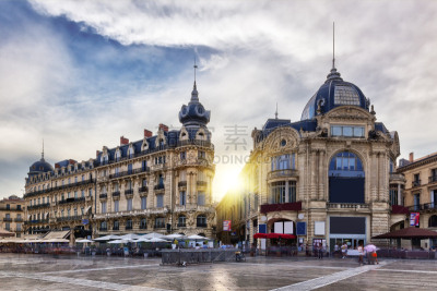 The place de la comÃ©die in Montpellier with sun