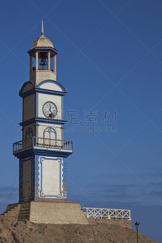 钟塔,垂直画幅,天空,山,无人,海港,古老的,海岸地形,户外,钟