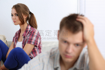 悲哀,问题,青年伴侣,注视镜头,前列腺炎,勃起功能障碍,悲痛,水平画幅,情绪压力,伴侣