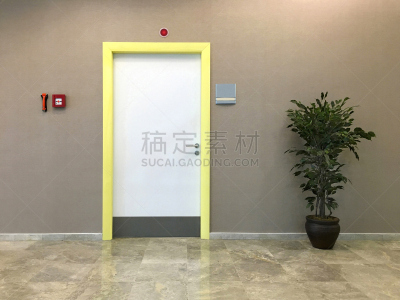 门,火警,住宅房间,办公室,植物,名牌,红灯,围墙,门把手,紧急出口标志