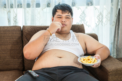 男性,快餐,脂肪细胞,肥胖,舢板船,水平画幅,巨大的,腹腔,精制土豆,家具
