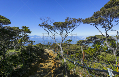 沙巴州,马来西亚,京那峇鲁山,天空,休闲活动,水平画幅,云,山,婆罗洲岛,哥打基纳巴卢