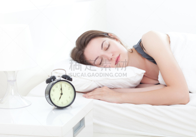 闹钟,青年女人,美,休闲活动,就寝时间,水平画幅,夜晚,美人,早晨,健康