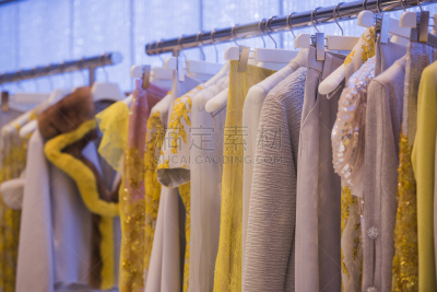 商店,女人,衣服, 米兰,水平画幅,纺织品,厚衣服,陈列室,现代,支架