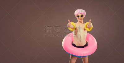 男人,瘦弱,乐趣,快乐,泳装,平衡折角灯,充气品,水,舌头,健身球