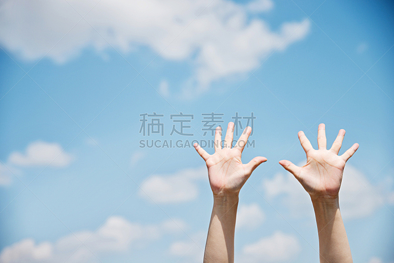 手,天空,蓝色,神,手指,举起手,手臂,高处,天堂,两个物体