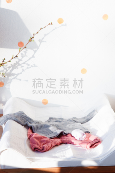 婴儿服装,婴儿尿布垫,毯子,有包装的,白色,精纺棉布,垂直画幅,选择对焦,留白,纺织品