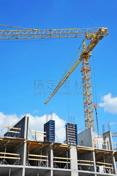 起重机,建筑工地,摩天大楼,电缆绞车,水泥地,建筑的故事,脚手架,混凝土墙,房屋建设,豪宅