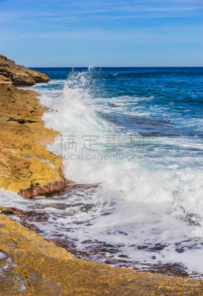 海浪,岩石,海岸线,垂直画幅,水,天空,留白,风,暴风雨,无人