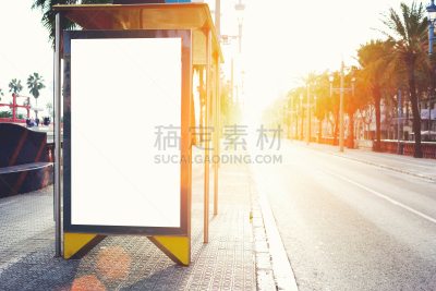 布告栏,留白,空白的,居住区,文本消息,公共汽车站,贪欲,灯箱,电影放映