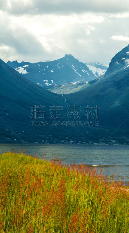 盖伦格峡湾,自然,地形,垂直画幅,无人,夏天,户外,斯塔万格,湖,斯堪的纳维亚半岛