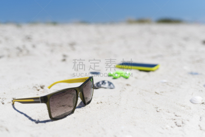 夏天,海滩,海洋,设备用品,日光,紫外线辐射,视力,天空,留白,沙子