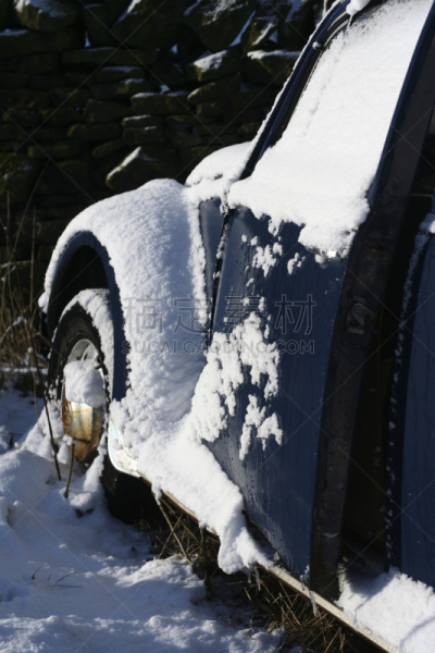 雪,白昼,大众汽车,垂直画幅,寒冷,墙,无人,古老的,冰,霜