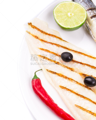 鱼类,盘子,笛手,黑鲈,辣椒,鲈,餐具,垂直画幅,格子烤肉,樱桃