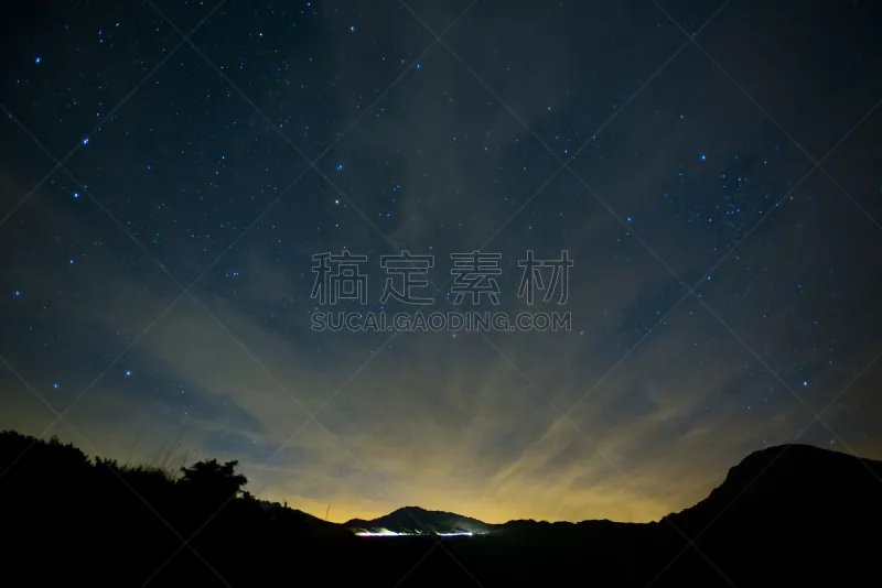 Andromeda Galaxy 银河系 横截面 劳伦斯 流星群 陨石 夜晚 自然 天文学 太空图片素材下载 稿定素材