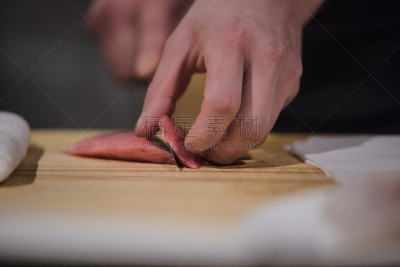 生鱼片,海产,清新,切片食物,工艺品,板前厨师,鲑鱼排,商业厨房,餐刀,正面视角