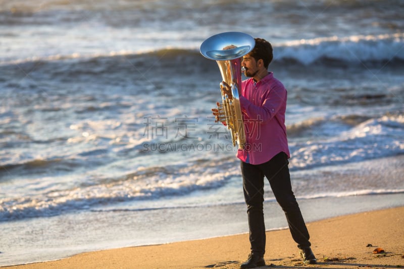 进行中,海浪,小号,海洋,男人,海岸线,艺术家,风,艺术,水平画幅