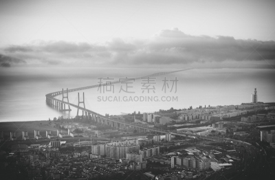 里斯本,航拍视角,桥式,瓦斯科·达·伽马大桥,水,天空,格蕾桥,水平画幅,户外,金属