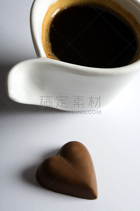 巧克力,咖啡,垂直画幅,形状,无人,浓咖啡,甜点心,甜食,白色,瓷器