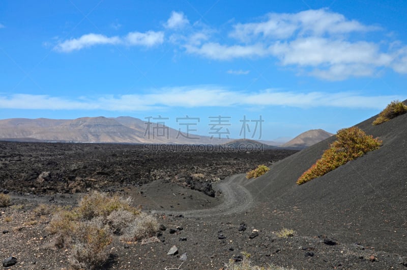 timanfaya national park,贫瘠的,多肉植物,兰萨罗特岛,熔岩,火山地形,广角,水平画幅,云,无人