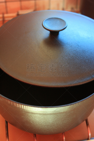 盖子,大锅炉,垂直画幅,炖锅,金属,锅,煎饼锅,把手,室内,炉前