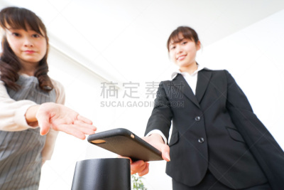 青年女人,半身像,智慧,电子商务,仅成年人,日本人,信用卡,在家购物,技术,计算机