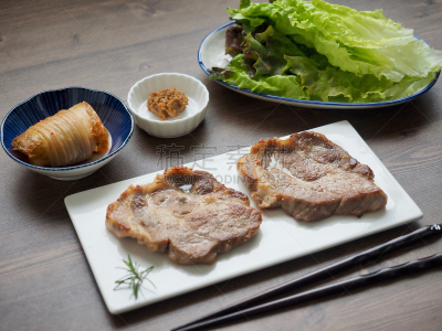 韩国食物,格子烤肉,猪肉,烧肉,烤猪肉,韩国泡菜,朝鲜的新年,韩国中秋节,韩语,日本食品