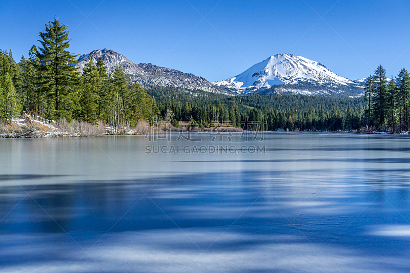 曼扎尼塔湖,阴影,冰,雪山,拉森山,加利福尼亚,美国,水平画幅,雪,无人