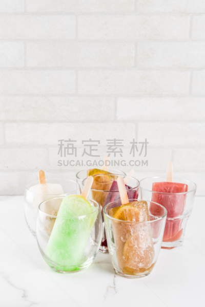 鸡尾酒,夏天,冻结的,垂直画幅,含酒精饮料,饮料,香槟,薄荷朱利酒,莫吉托,柠檬