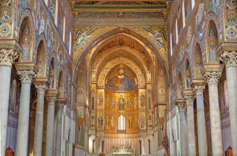 Palermo - Main nave of Monreale cathedral.