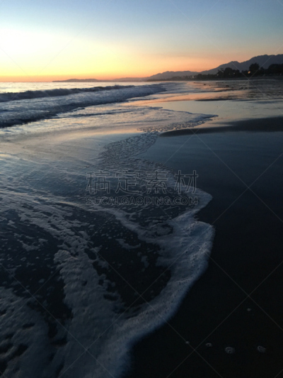 沙子,蓝色,垂直画幅,水,天空,留白,曙暮光,海浪,海滩,风景