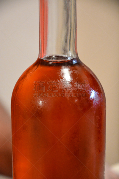 特写,桌子,酒瓶,背景,颈,在上面,户外,木制,吸管,淡红葡萄酒
