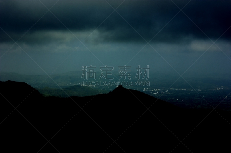 天空,热情,暗色,多云,山,水循环,雨层云,台风,季候风,飓风
