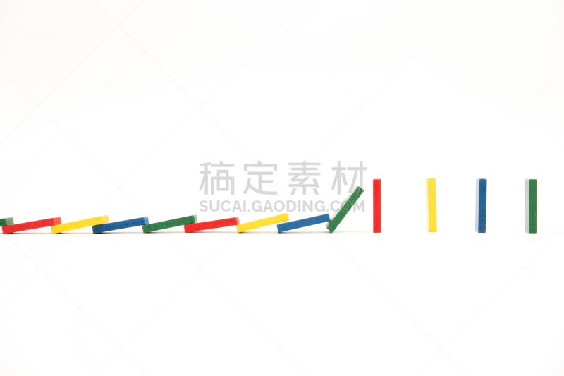 成一排,骨牌,颜色,水平画幅,白色背景,业余爱好,运动,排队等,多米诺效应,休闲游戏