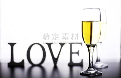 桌子,白葡萄酒,玻璃杯,白色背景,葡萄酒,水,水平画幅,无人,鸡尾酒,含酒精饮料