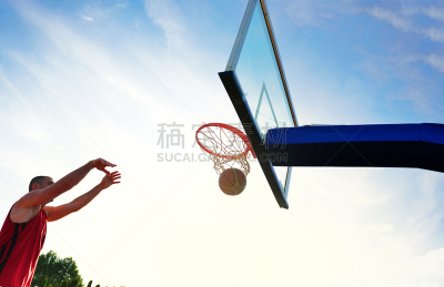 篮球框,篮球运动员,青年人,球,职业运动员,天空,男性,仅男人,仅成年人,男子的田赛项目