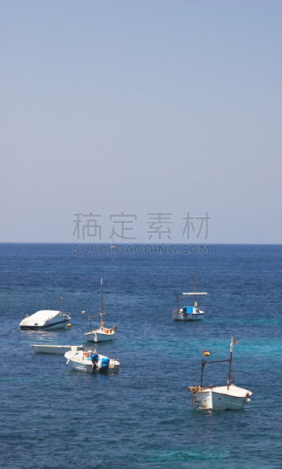 船,垂直画幅,留白,度假胜地,休闲活动,无人,汽艇赛,夏天,巴利阿里群岛,户外