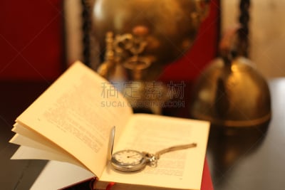 钟,开着的,书,俄式茶壶,烧水壶,水平画幅,银色,无人,纪念品,欧洲