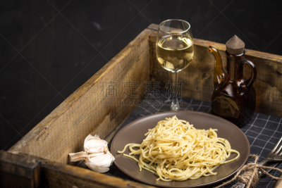 玻璃杯,意大利面,白葡萄酒,夏布利葡萄酒,全麦,葡萄酒,水平画幅,高视角,膳食,干的