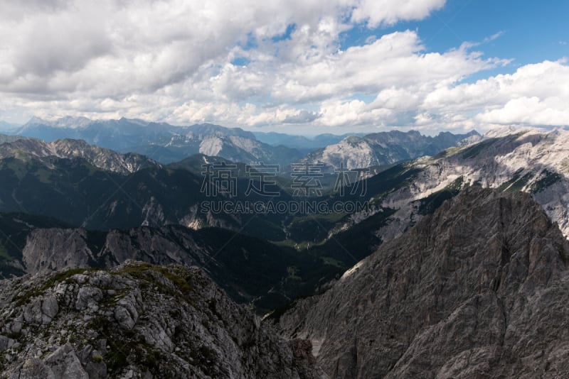 诺得克依特山,徒步旅行,卡尔文德尔山脉,因斯布鲁克,北提洛尔,蒂罗尔州,天空,水平画幅,高视角,攀登