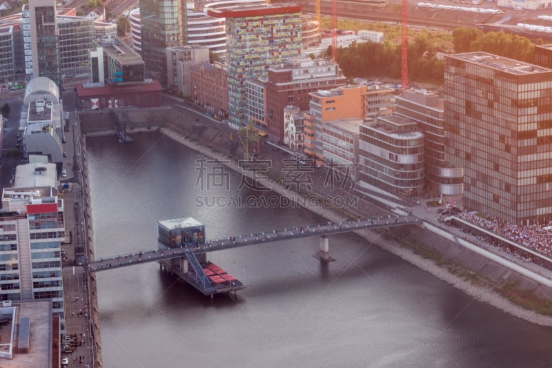 杜赛尔多夫,全景,航拍视角,寒冷,城市生活,海港,黄昏,著名景点,河流,运河