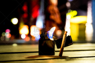 夜晚,静止的,幸福,水平画幅,鸡尾酒,汉堡,打火机,前景聚焦,都市风景