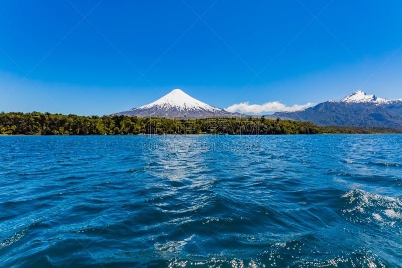 拉奎呼尔湖,智利,欧索诺火山,南美,水,天空,水平画幅,雪,无人,火山地形