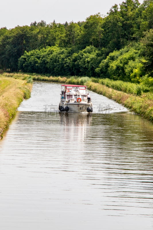 Briare. Tourisme fluvial sur le canal latéral à la Loire, Loiret, Pays de Loire