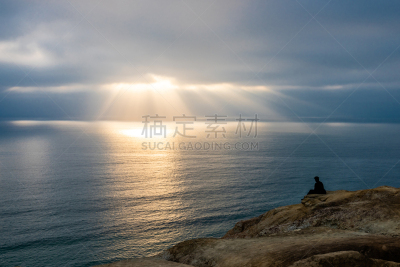 海洋,阳光光束,看风景,男人,云景,灵感,一个人,云,加利福尼亚,拉贺亚市